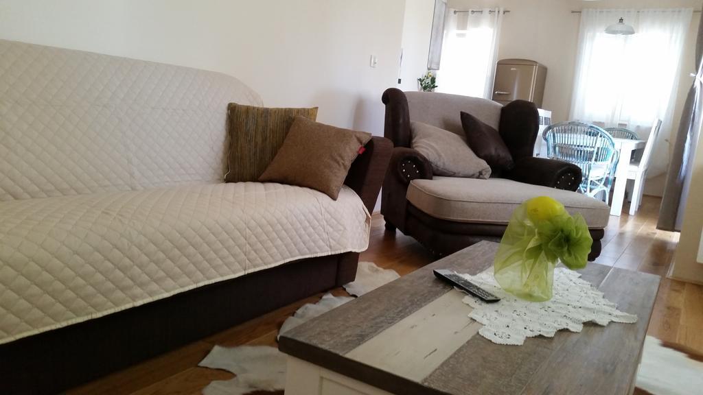 Apartments Rustic Biograd Na Moru Room photo